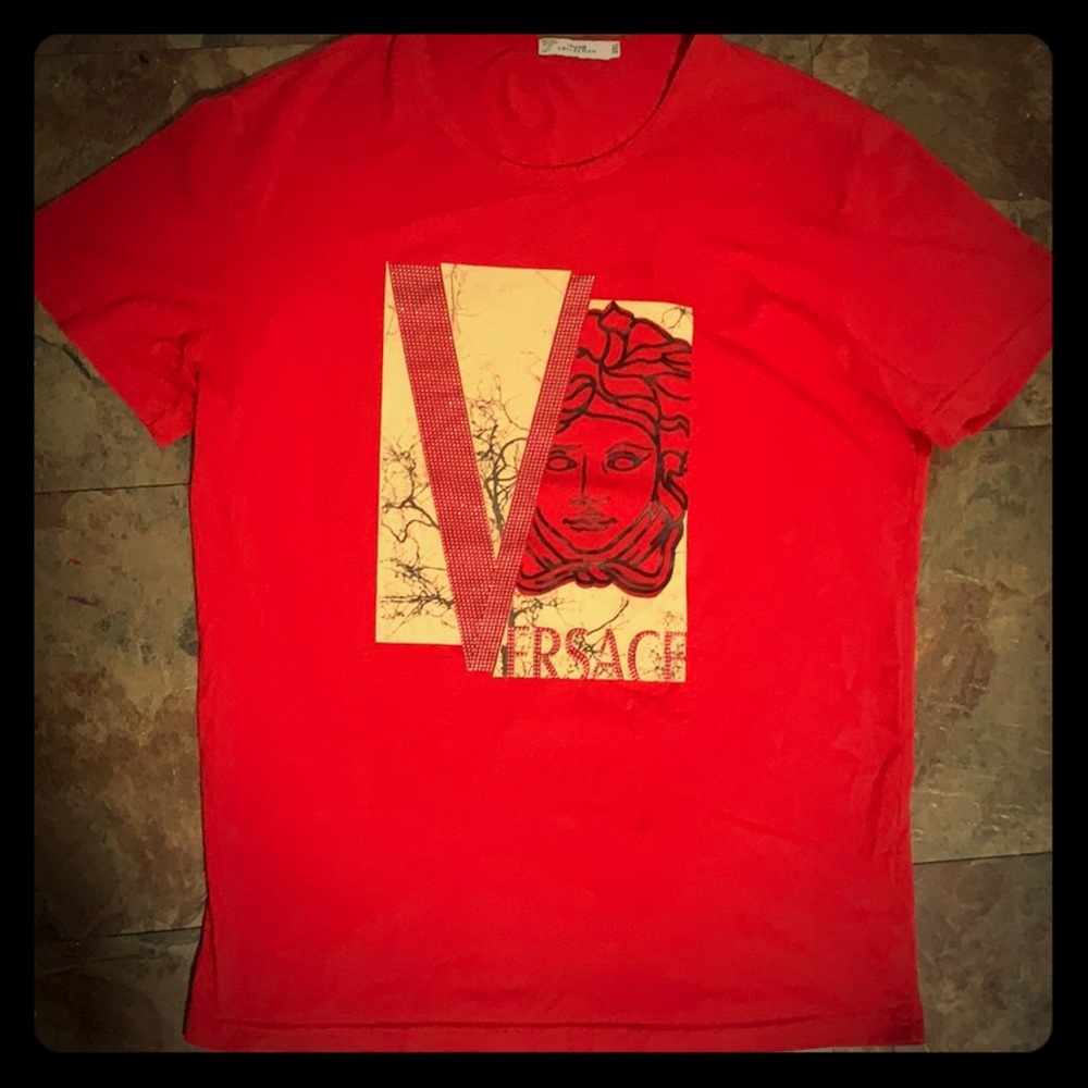 Red Designer Versacé T-shirt